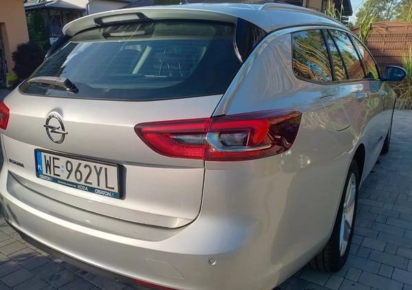 Opel Insignia cena 57999 przebieg: 198000, rok produkcji 2019 z Białobrzegi małe 326